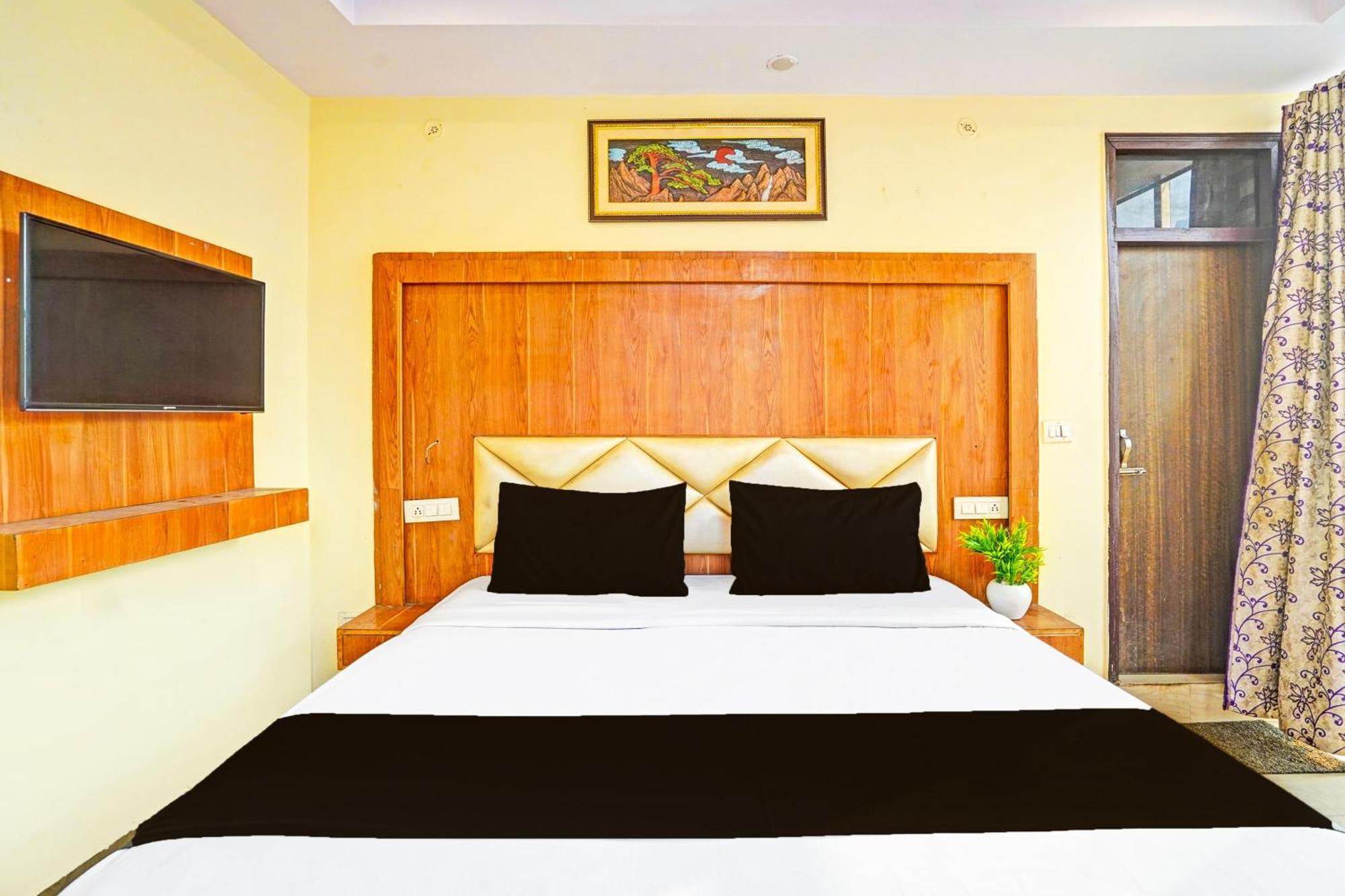 Super Hotel O Charbagh Formerly Khalsa Inn Lucknow Exterior foto
